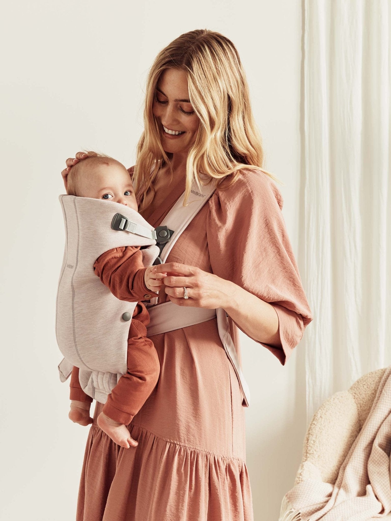 BabyBjörn Baby Carrier Mini, 3D Jersey, Light Beige | Newborn Carrier (7 - 25 lbs), Ergonomic, Easy - to - Use - mildlymama