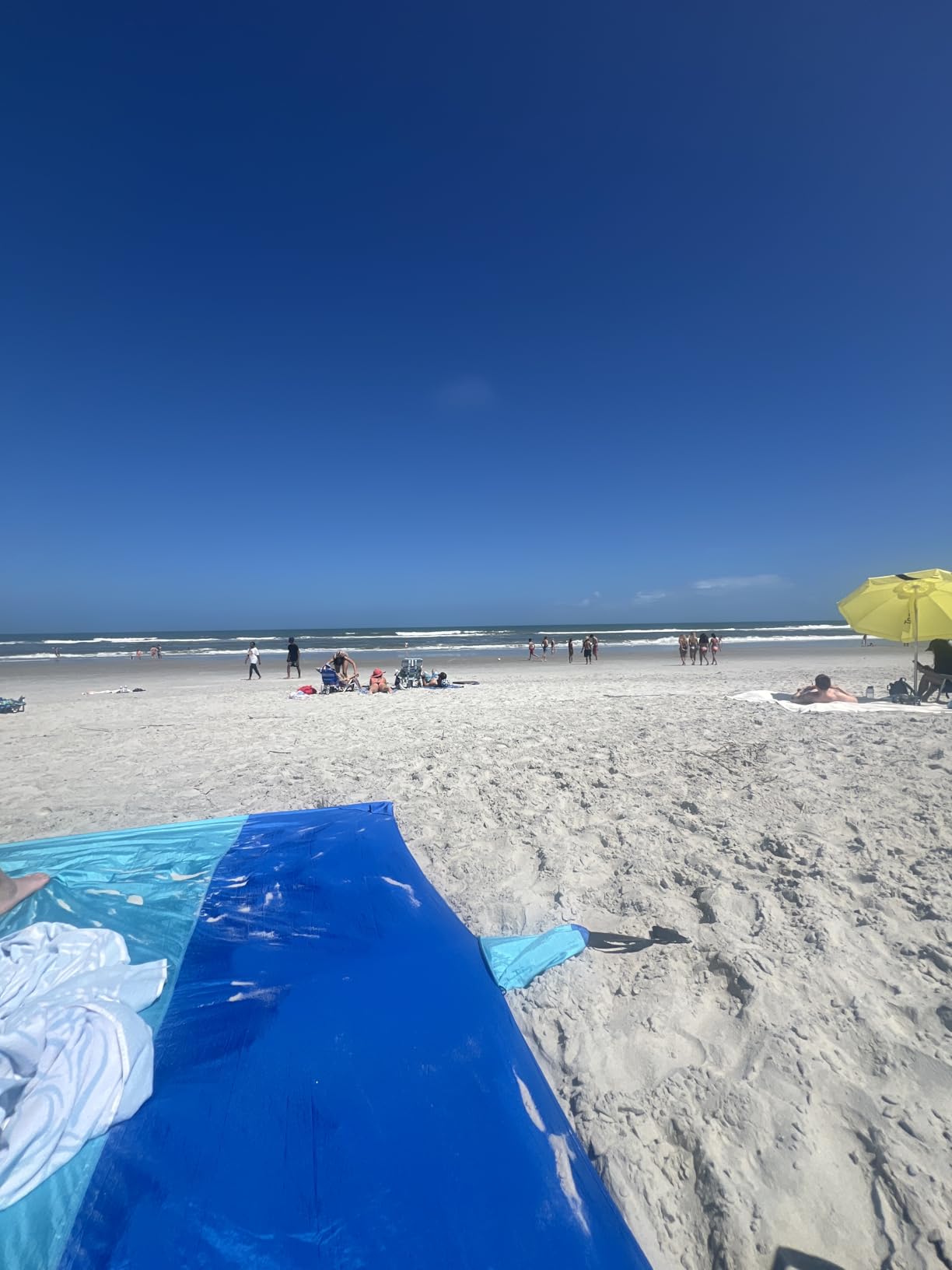 Mila™ | Sandproof Beach Blanket with Corner Pockets - mildlymama
