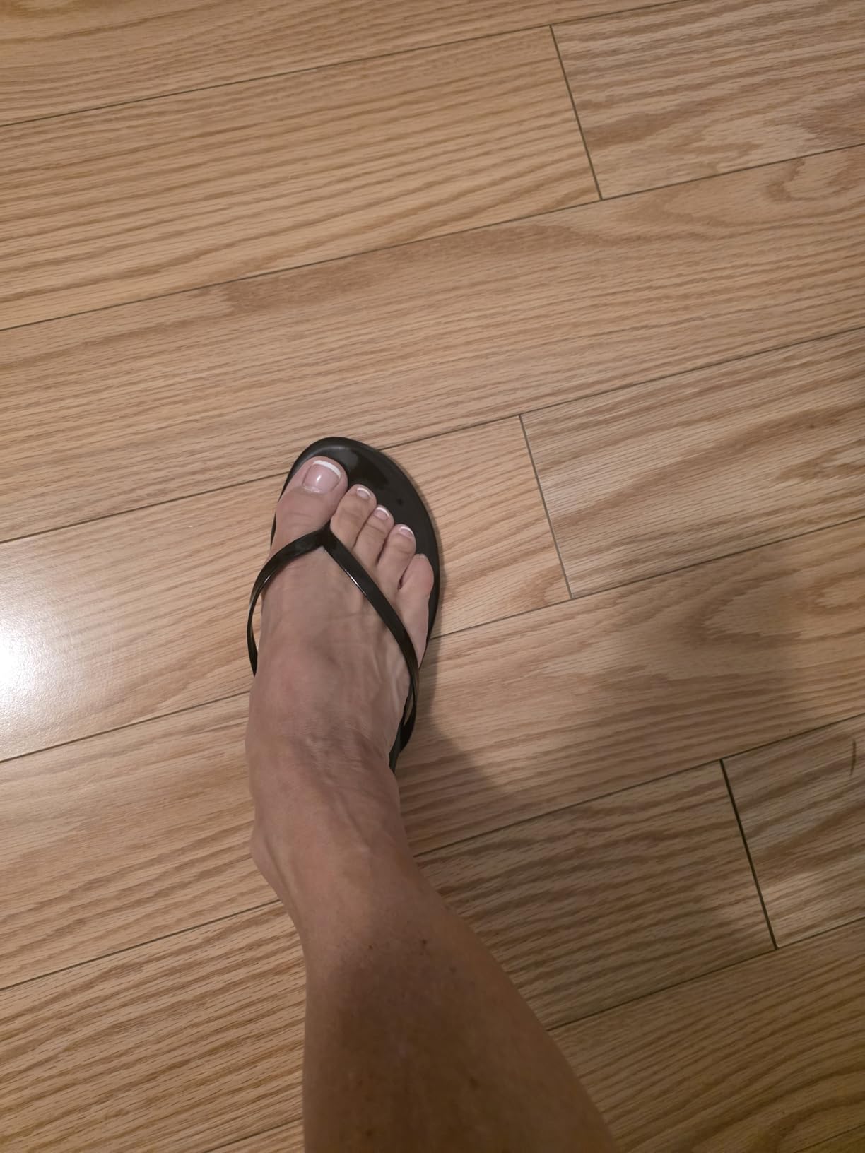 Talia | Memory Foam Vegan Leather Flat Thong Sandals - mildlymama